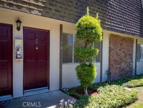 3733 N Harbor 14 Boulevard, Fullerton, CA