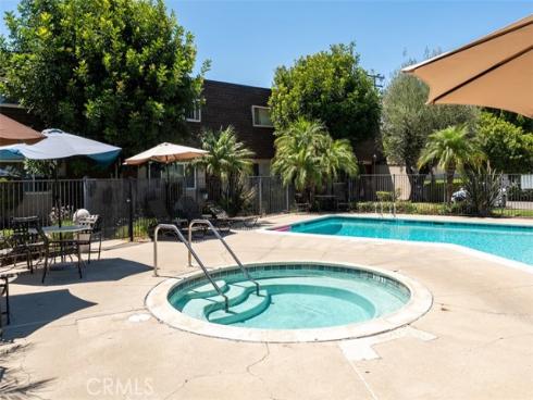 3733 N Harbor 14 Boulevard, Fullerton, CA