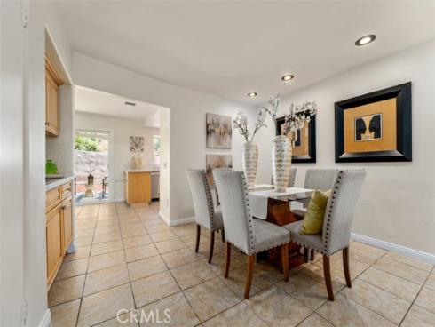 3733 N Harbor 14 Boulevard, Fullerton, CA