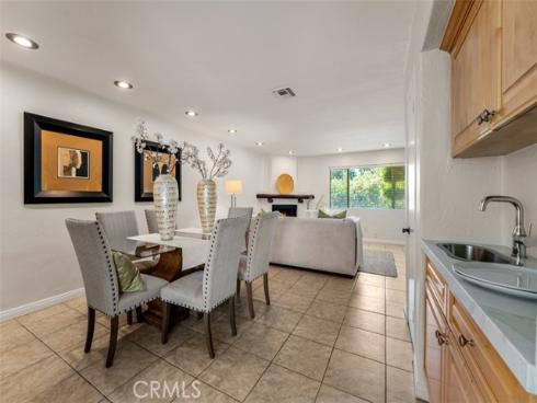 3733 N Harbor 14 Boulevard, Fullerton, CA