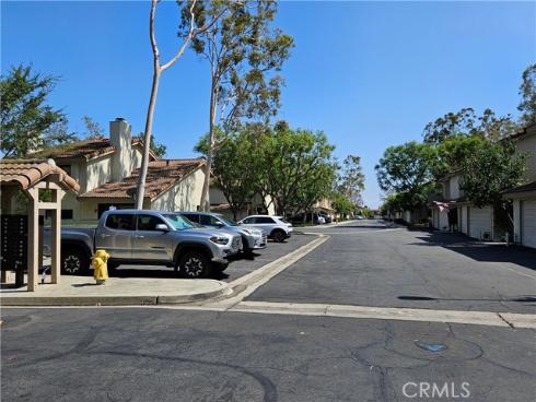 951 Creekside 119 Drive, Fullerton, CA