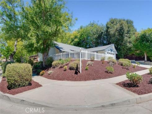 2601 Sherwood Avenue, Fullerton, CA