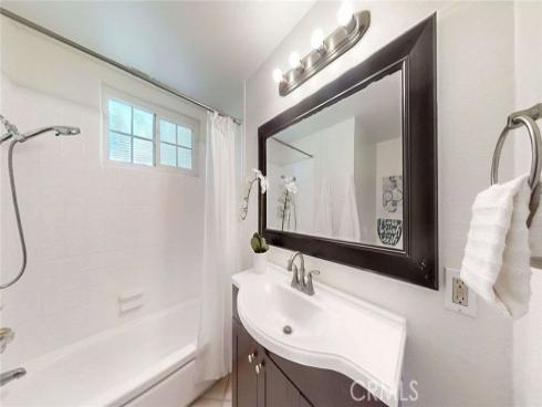 2601 Sherwood Avenue, Fullerton, CA