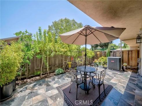 802 W Glenwood Circle, Fullerton, CA