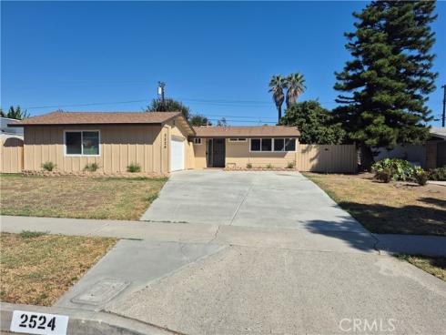 2524 E Santa Fe Avenue, Fullerton, CA