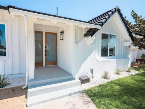 1027 Harmony Lane, Fullerton, CA