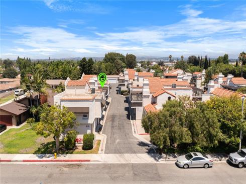 1935 W Houston 27 Avenue, Fullerton, CA