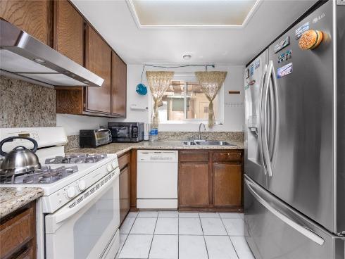 1935 W Houston 27 Avenue, Fullerton, CA