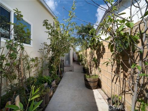 1626 Grove Place, Fullerton, CA