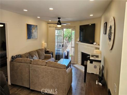 2380 W Orangethorpe  14  Avenue, Fullerton, CA