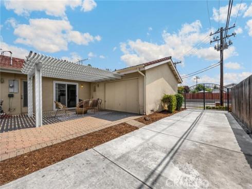 3113 Maple Avenue, Fullerton, CA