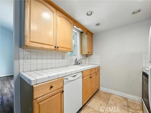 1727 Brea 224 Boulevard, Fullerton, CA