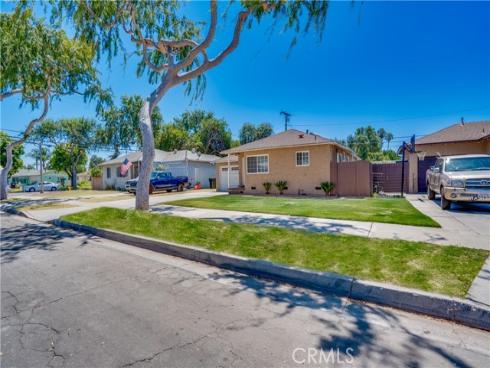 2304 W Flower Avenue, Fullerton, CA