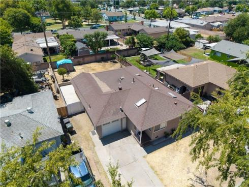 2304 W Flower Avenue, Fullerton, CA