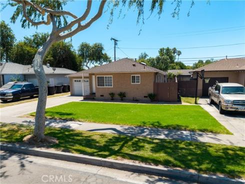 2304 W Flower Avenue, Fullerton, CA