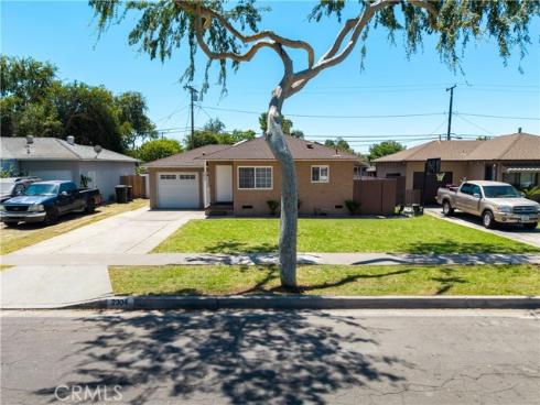 2304 W Flower Avenue, Fullerton, CA