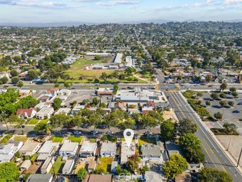1124 E Whiting Ave , Fullerton, CA