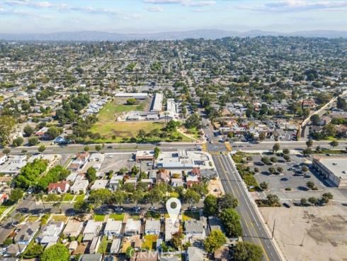 1124 E Whiting Ave , Fullerton, CA