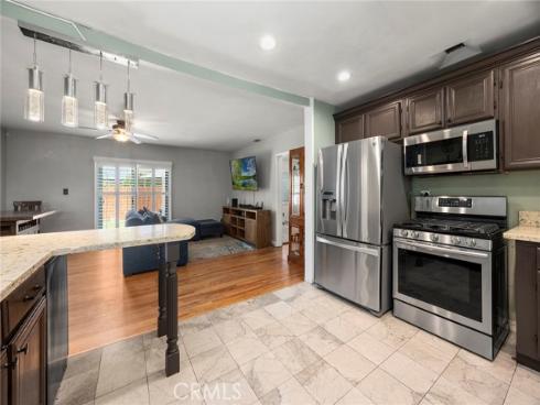 719 W Roberta Avenue, Fullerton, CA