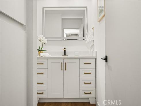 3010  Associated  122  Road, Fullerton, CA