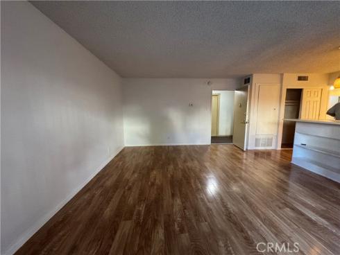 400  N. Acacia Ave.a17  , Fullerton, CA