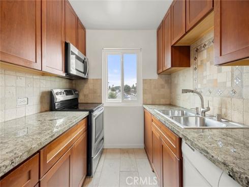 400 N Acacia  C33  Avenue, Fullerton, CA