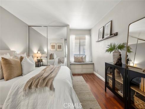 3055  Brea  4  Boulevard, Fullerton, CA