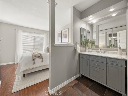 3055  Brea  4  Boulevard, Fullerton, CA