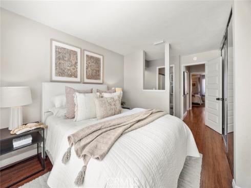 3055  Brea  4  Boulevard, Fullerton, CA