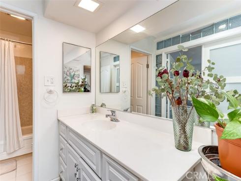 400 N Acacia  B10  Avenue, Fullerton, CA