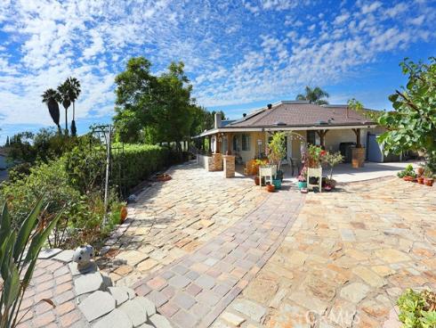 1800 Yermo Place, Fullerton, CA