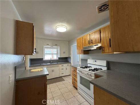 714 E Chapman   Avenue, Fullerton, CA