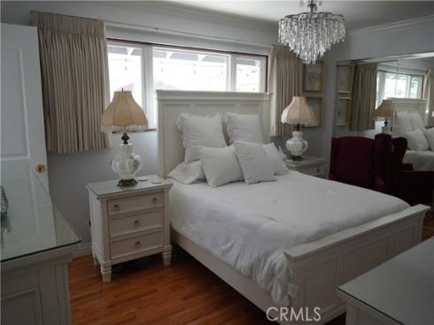 2454  Beacon   Street, Fullerton, CA