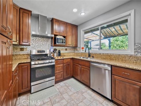 1425 W Woodcrest   Avenue, Fullerton, CA