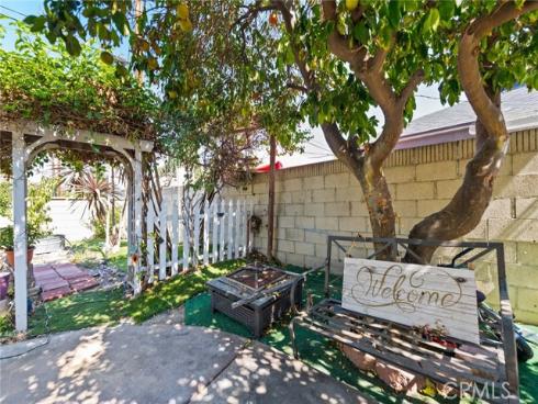 1425 W Woodcrest   Avenue, Fullerton, CA