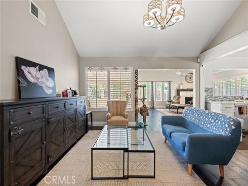 2073  Smokewood  , Fullerton, CA