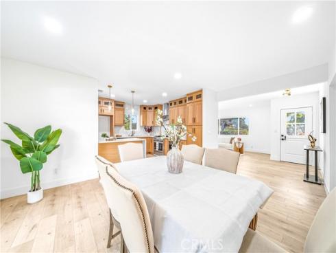 830  Delphine   Place, Fullerton, CA