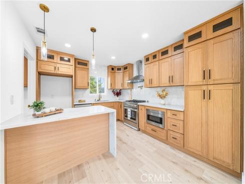 830  Delphine   Place, Fullerton, CA