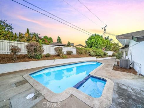 830  Delphine   Place, Fullerton, CA