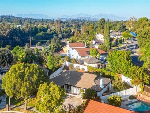 830  Delphine   Place, Fullerton, CA