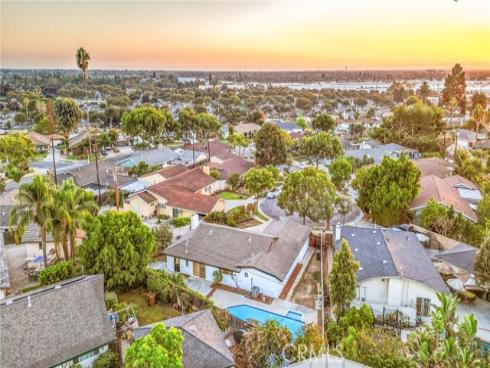 830  Delphine   Place, Fullerton, CA