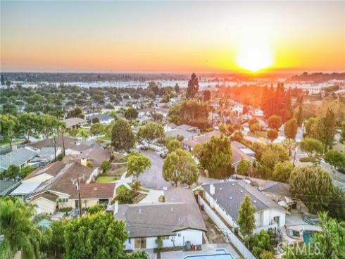 830  Delphine   Place, Fullerton, CA