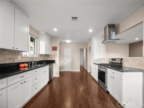 654 W Gage   Avenue, Fullerton, CA