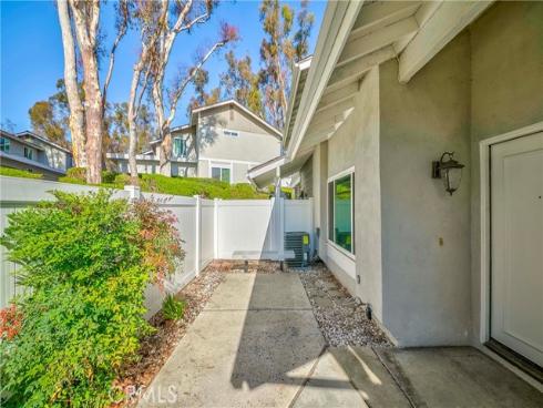 2423  Coventry Cir  , Fullerton, CA
