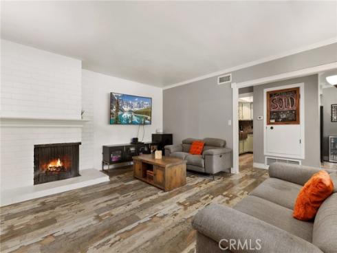 1521 S Pomona  A17  Avenue, Fullerton, CA