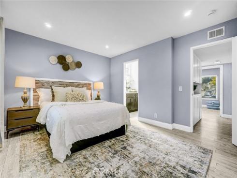 2000  Camino Centroloma  , Fullerton, CA