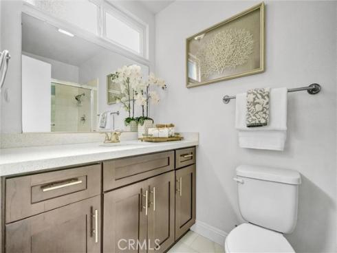 2000  Camino Centroloma  , Fullerton, CA