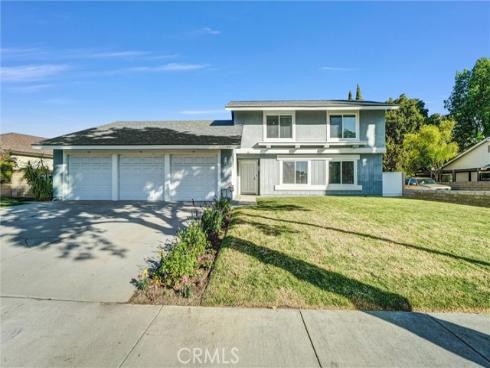 2000  Camino Centroloma  , Fullerton, CA