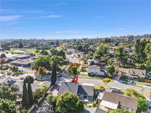 2000  Camino Centroloma  , Fullerton, CA