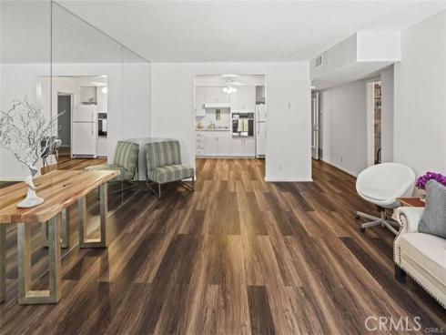 1360  Shadow  G  Lane, Fullerton, CA